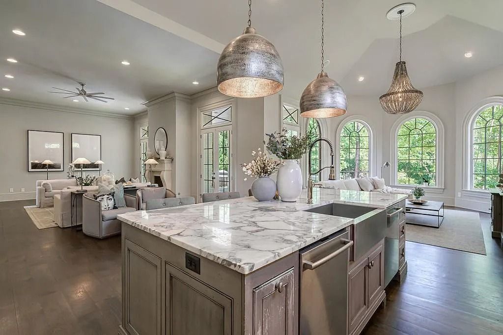 The Estate in Atlanta is a luxurious home set on a beautifully manicured lot which is perfect for entertaining now available for sale. This home located at 2799 Mabry Rd, Atlanta, Georgia; offering 06 bedrooms and 06 bathrooms with 6,100 square feet of living spaces. 
