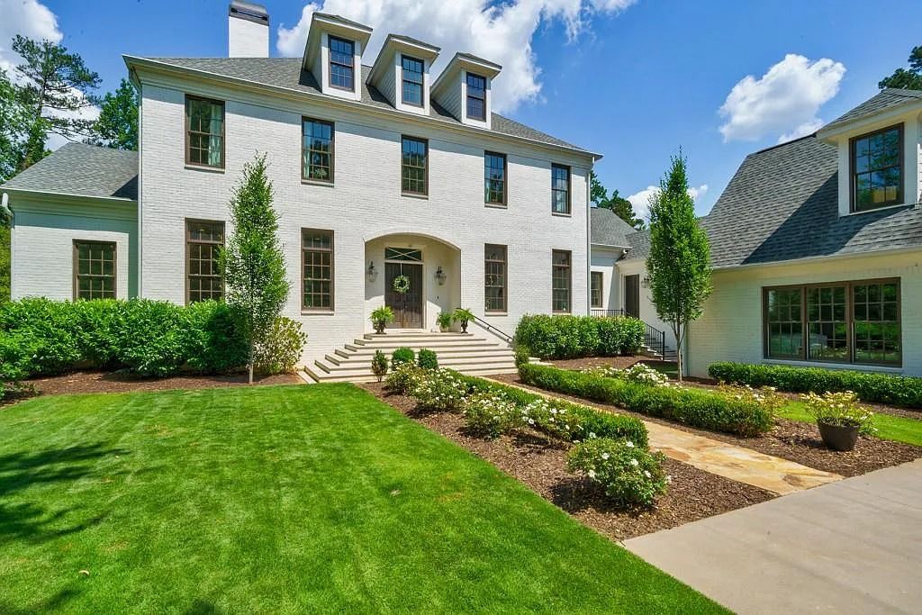 The Estate in Atlanta is a luxurious home set on a beautifully manicured lot which is perfect for entertaining now available for sale. This home located at 2799 Mabry Rd, Atlanta, Georgia; offering 06 bedrooms and 06 bathrooms with 6,100 square feet of living spaces. 