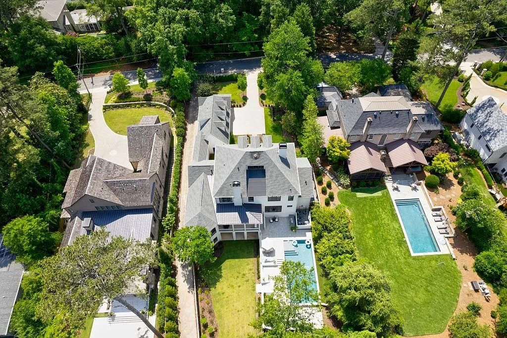 The Estate in Atlanta is a luxurious home set on a beautifully manicured lot which is perfect for entertaining now available for sale. This home located at 2799 Mabry Rd, Atlanta, Georgia; offering 06 bedrooms and 06 bathrooms with 6,100 square feet of living spaces. 