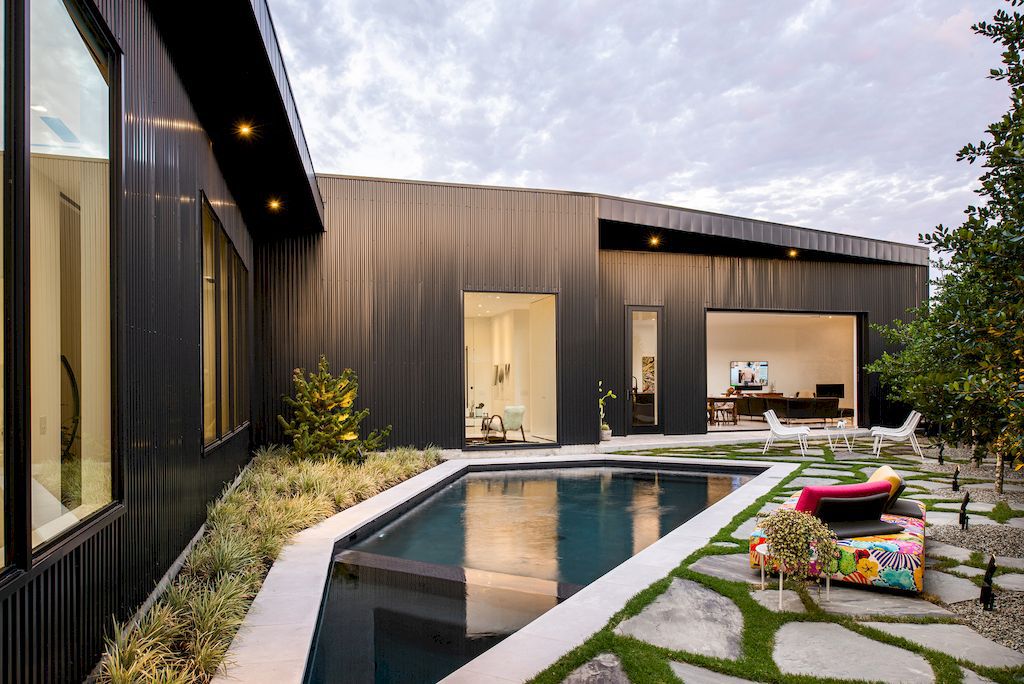 3-Edge Residence, a Bold, yet Subtle Single-story Home by FAR + DANG