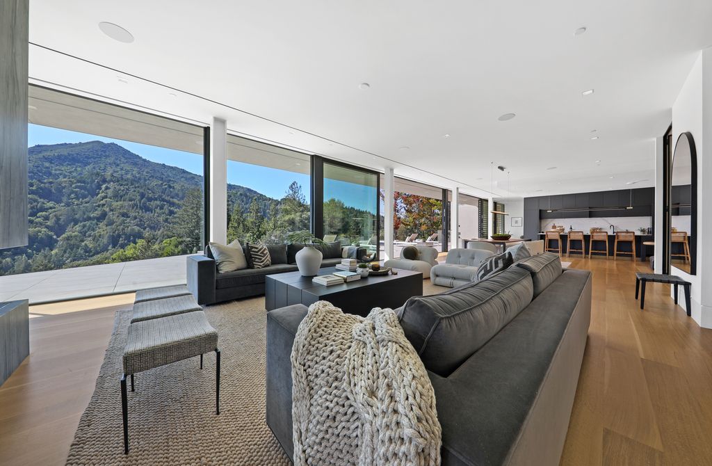 70 Ridgecrest Road, Kentfield, California is an architectural work of art on one of Marin County's most coveted sites with features include infinity edge pool, in ground spa, state of the art outdoor kitchen, fire pit, multiple lounging areas.