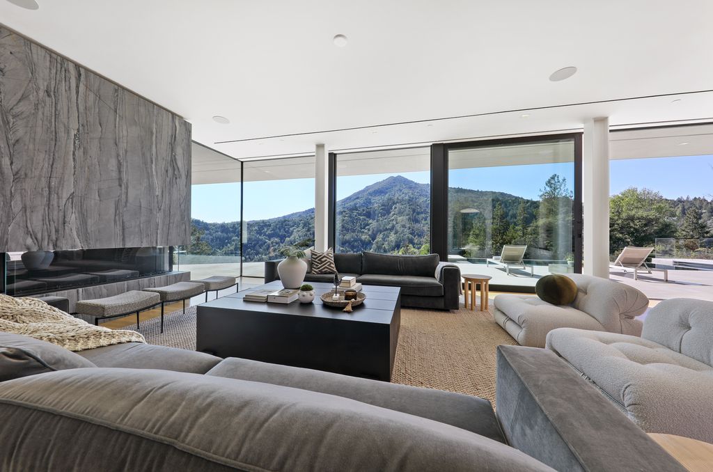 70 Ridgecrest Road, Kentfield, California is an architectural work of art on one of Marin County's most coveted sites with features include infinity edge pool, in ground spa, state of the art outdoor kitchen, fire pit, multiple lounging areas.