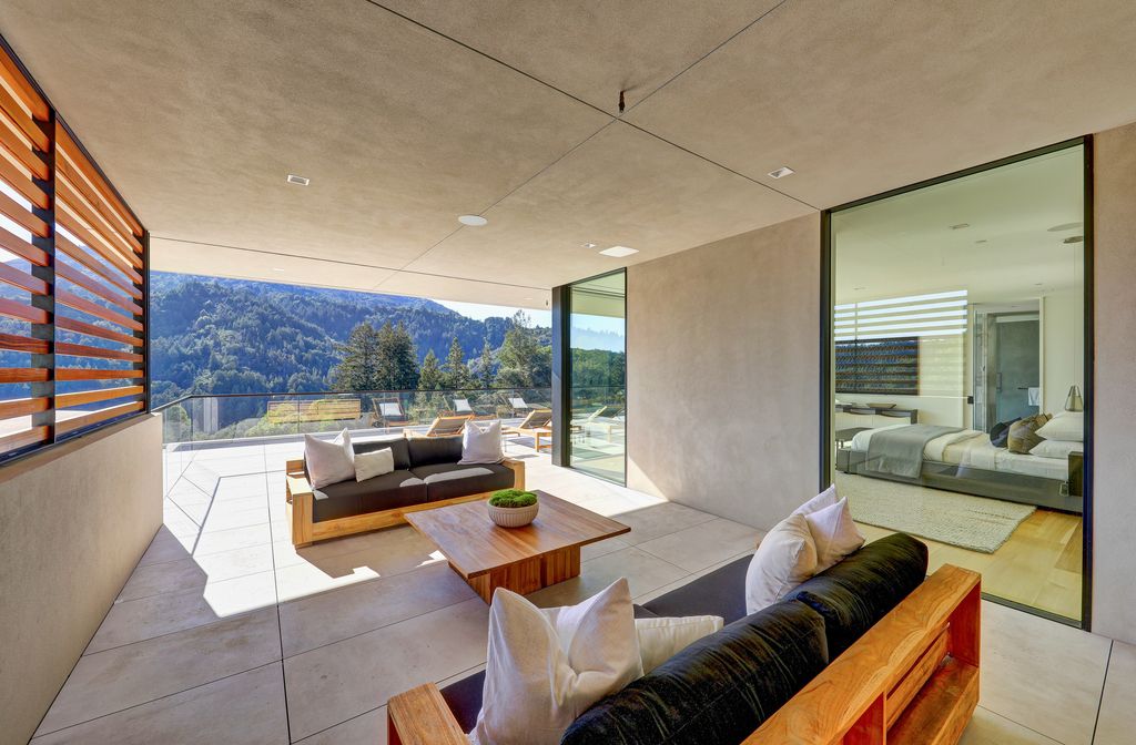 70 Ridgecrest Road, Kentfield, California is an architectural work of art on one of Marin County's most coveted sites with features include infinity edge pool, in ground spa, state of the art outdoor kitchen, fire pit, multiple lounging areas.