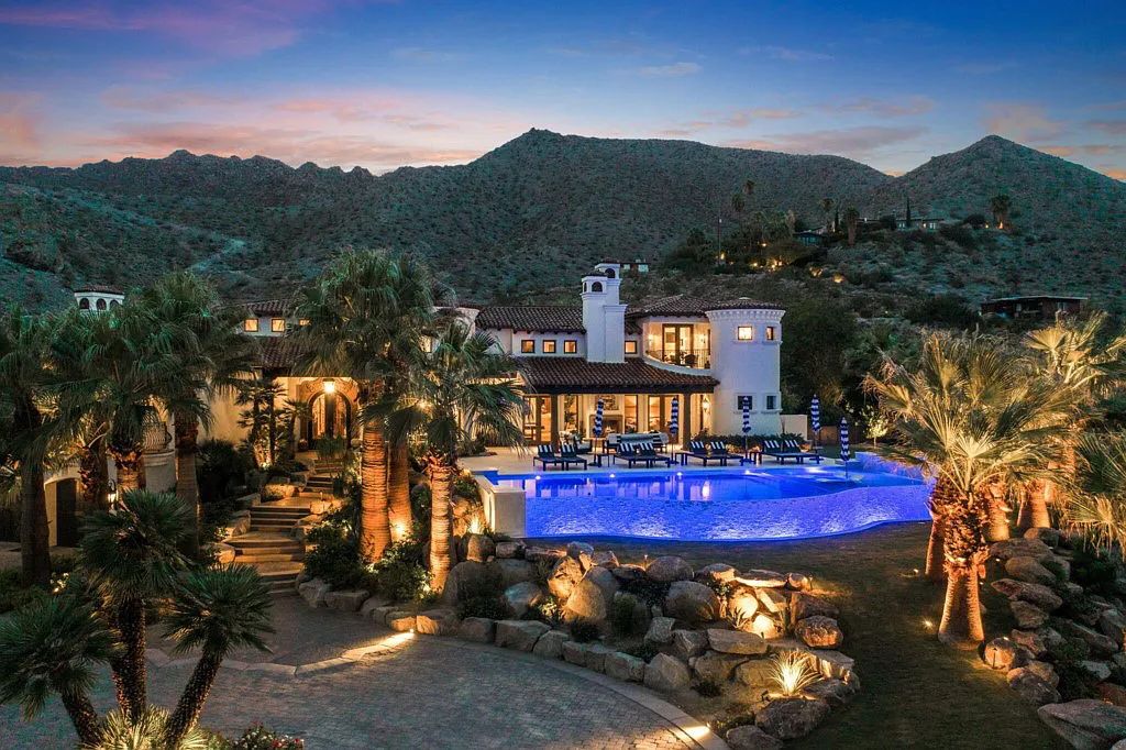 71375 Cholla Way, Palm Desert, California is a one of a kind property in the South Palm Desert neighborhood of Cahuilla Hills offers dramatic panoramic views of the mountains, golf courses and down valley that are stunning day and night. 