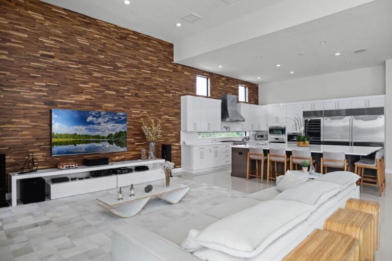 A Spectacular Windermere Home in The Award Winning Gated Community of