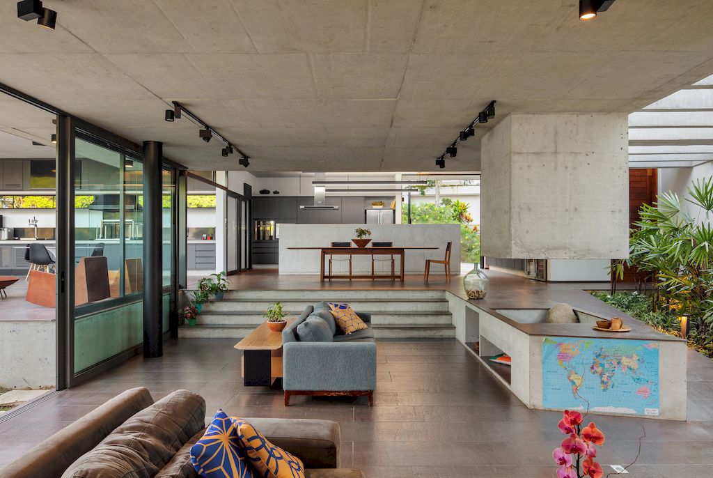 A3L House with Outside Living Connection Design by Obra Arquitetos