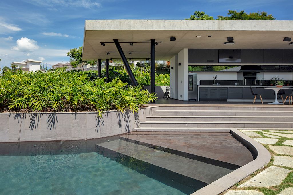 A3L House with Outside Living Connection Design by Obra Arquitetos