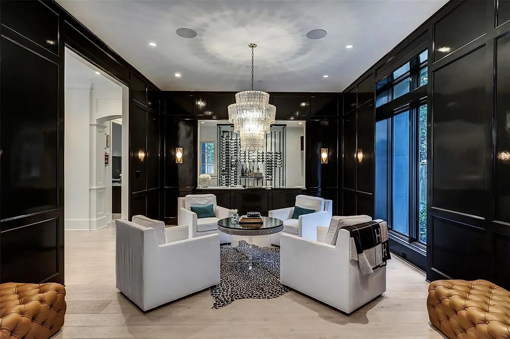 11526 Shadow Way Street, Houston, Texas is an exceptional gated property with spectacular living areas and dining room overlook to serene setting and pool, sophisticated interiors featuring a series of luminous open spaces. 