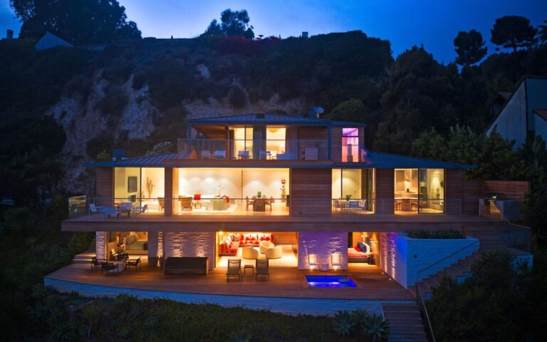 Asking for $55 Million, This Uniquely Remarkable Modern Estate in Malibu boasts 180 Degree Views of The Ocean and The Ultimate Privacy