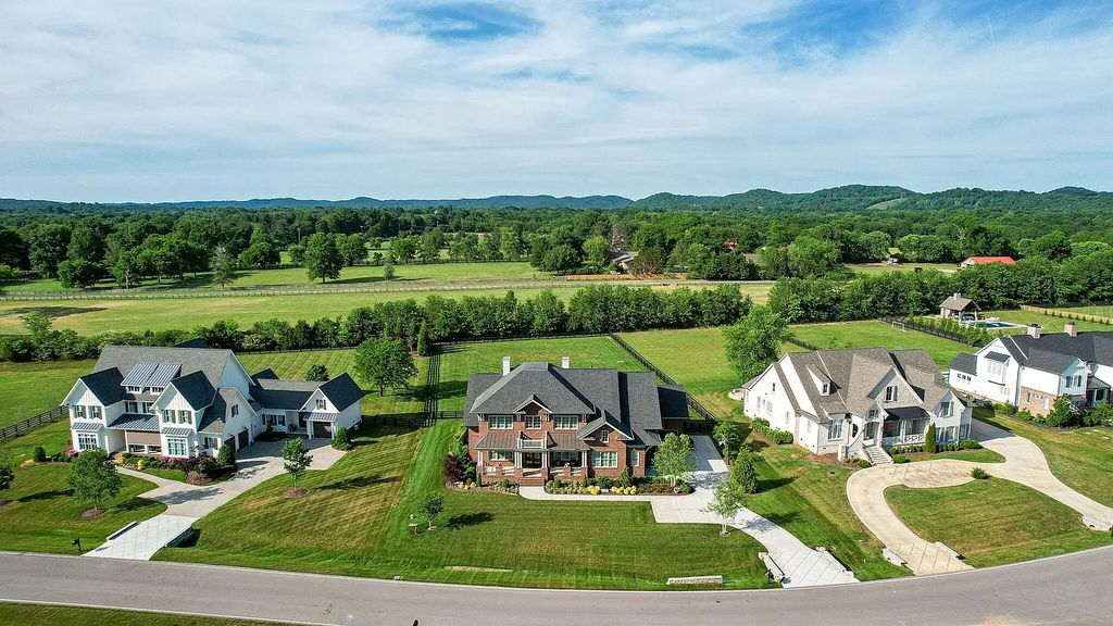 The Estate in Franklin is a luxurious home set on prefect location with incredible outdoor living area now available for sale. This home located at 1014 Buena Vista Dr, Franklin, Tennessee; offering 05 bedrooms and 06 bathrooms with 6,978 square feet of living spaces.