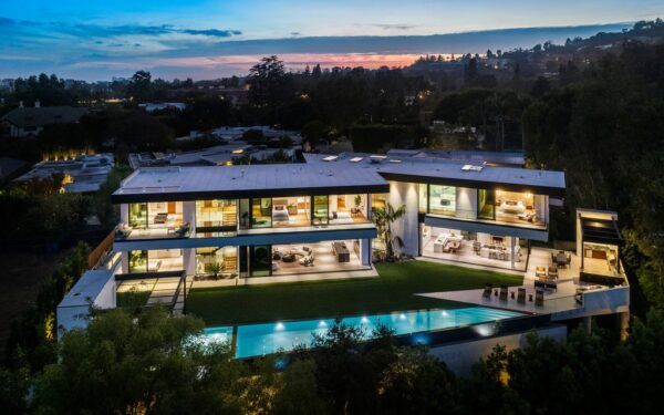 Brand New Beverly Hills Mansion By Paul Mcclean With Over 10,000 Sf Of 