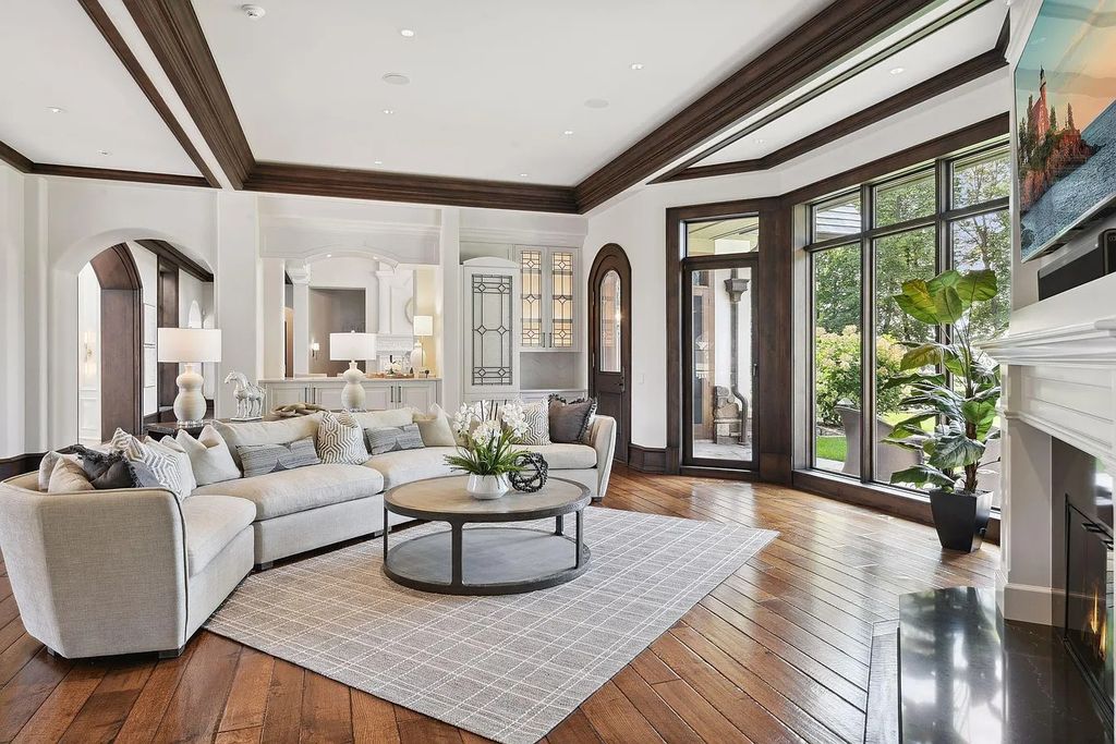 The Estate in Wayzata has been expertly designed for luxurious living and entertaining, now available for sale. This home located at 2825 Little Orchard Way, Wayzata, Minnesota