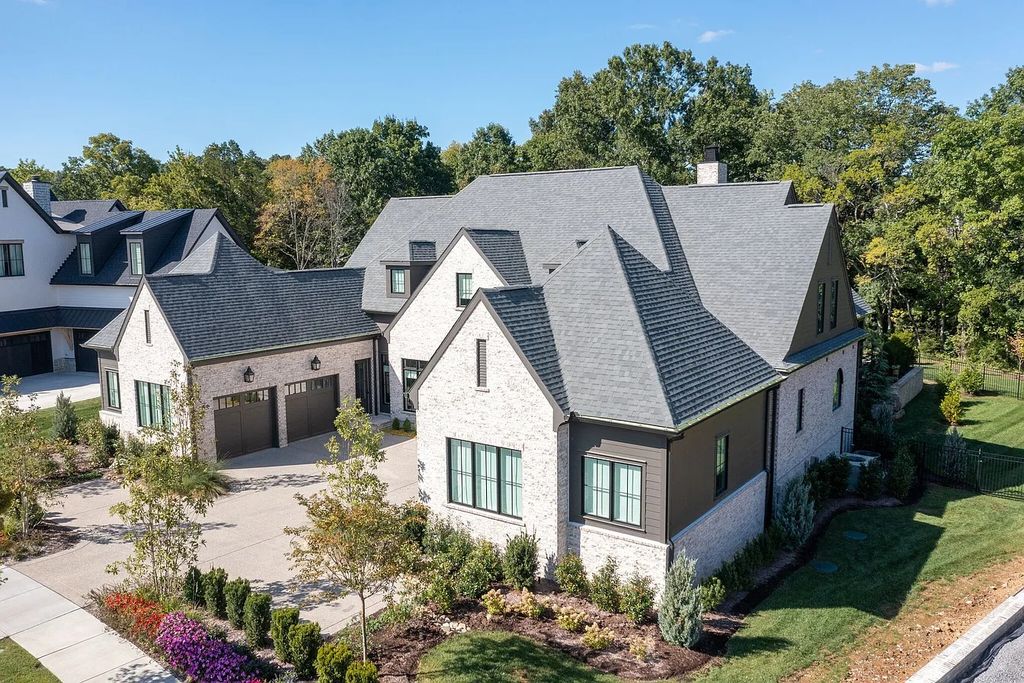 The Estate in College Grove is a luxurious home having it all with a well thought out floor plan now available for sale. This home located at 9108 Joiner Creek Ct, College Grove, Tennessee; offering 05 bedrooms and 06 bathrooms with 6,668 square feet of living spaces.