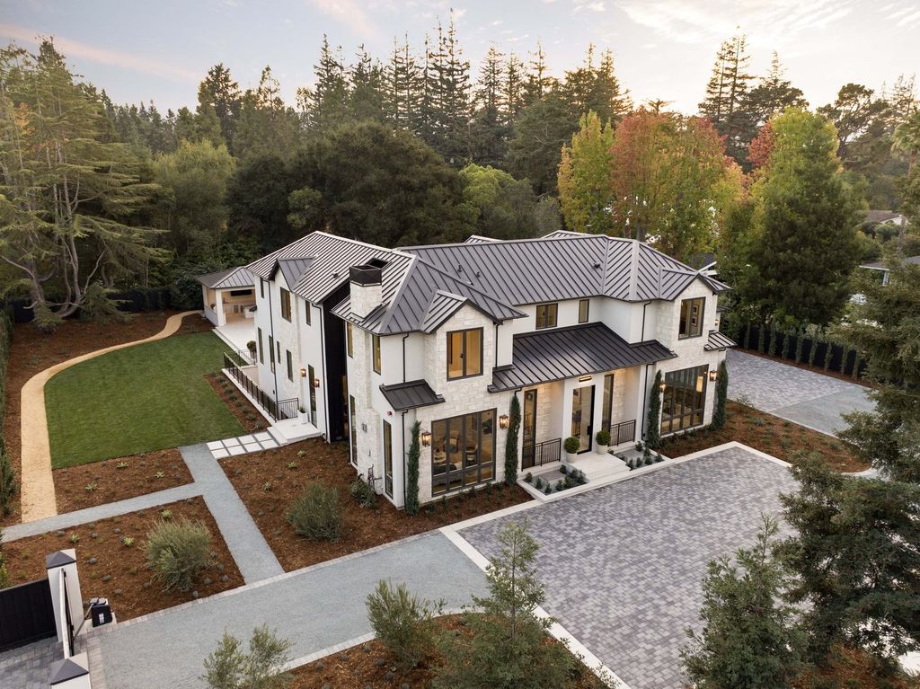 60 Shearer Drive, Atherton, California is a new construction on 2/3 of an acre on a quiet street in West Atherton is ideal for elegant entertaining in a resort like setting.