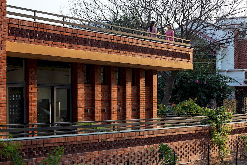 Ishtika Aalaya Residence, Chic Brick House by Studio Built Environment