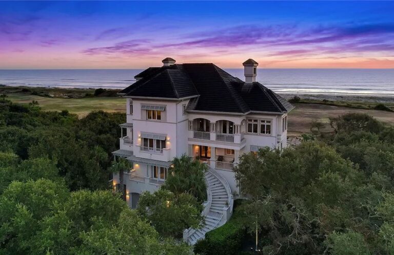 This Extraordinary Florida Oceanfront Home in Fernandina Beach Comes with Spectacular Views of The Atlantic Ocean