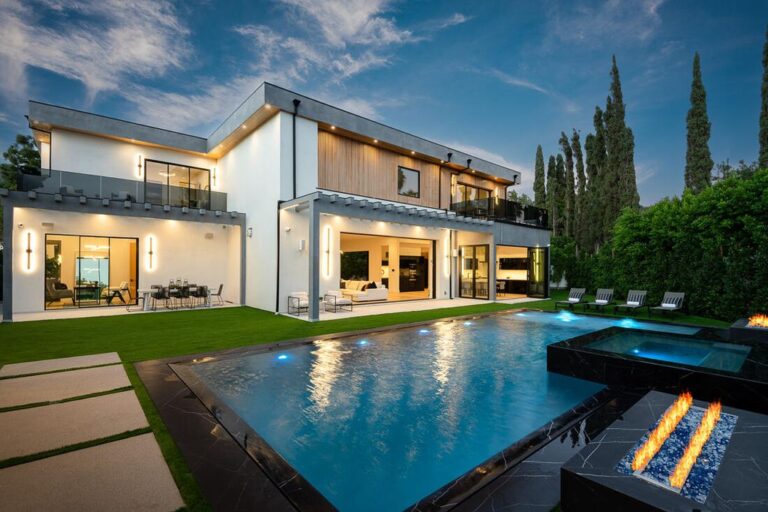 Masterfully Crafted Los Angeles Home in The Private and Desirable Neighborhood of Lake Hollywood Estate Hits The Market at $7.5 Million