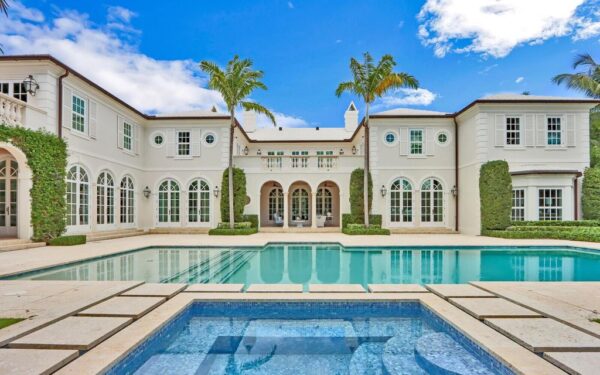 One of The Most Beautiful Lakefront Mansions in Palm Beach Florida back on The Market for $78.5 Million