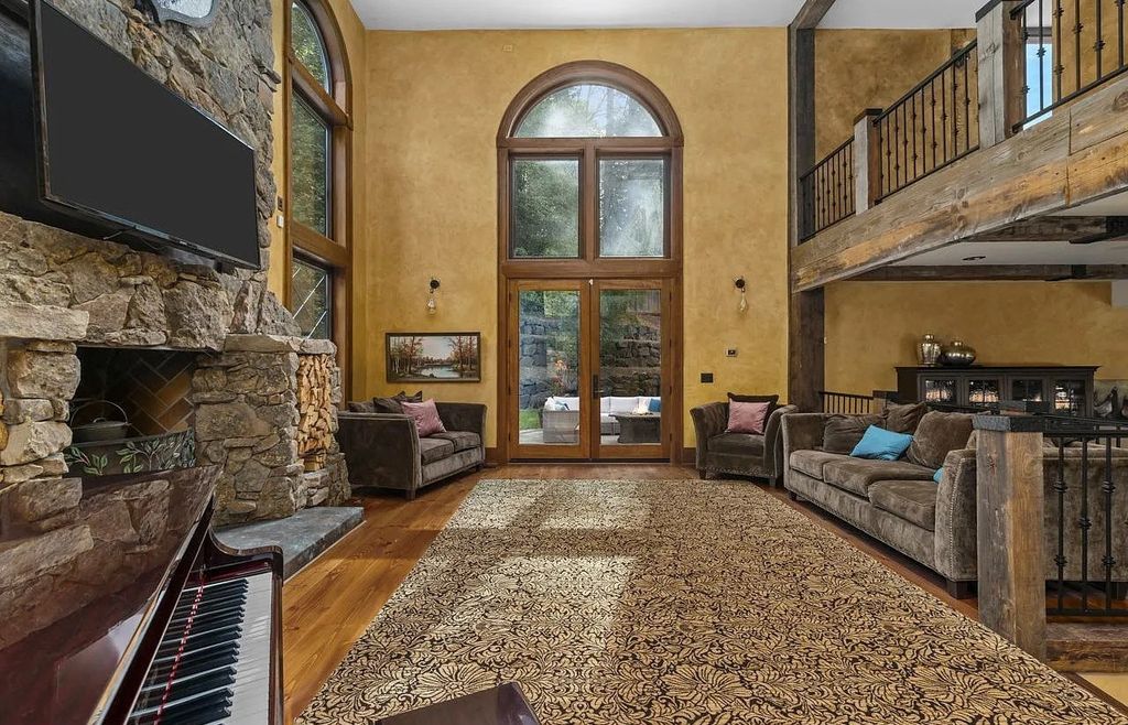 The Estate in Portland is a luxurious home fully furnished with vineyard and underground wine cellar now available for sale. This home located at 14125 NW Germantown Rd, Portland, Oregon; offering 06 bedrooms and 06 bathrooms with 13,000 square feet of living spaces.