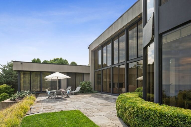 Perched High with Phenomenal Panoramic Lake Views, This 6,999,900 Home