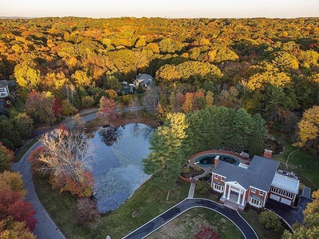 The Estate in Weston is a luxurious home providing exceptional setting for indoor-outdoor living and entertaining now available for sale. This home located at 95 Rockport Rd, Weston, Massachusetts; offering 04 bedrooms and 05 bathrooms with 6,500 square feet of living spaces.