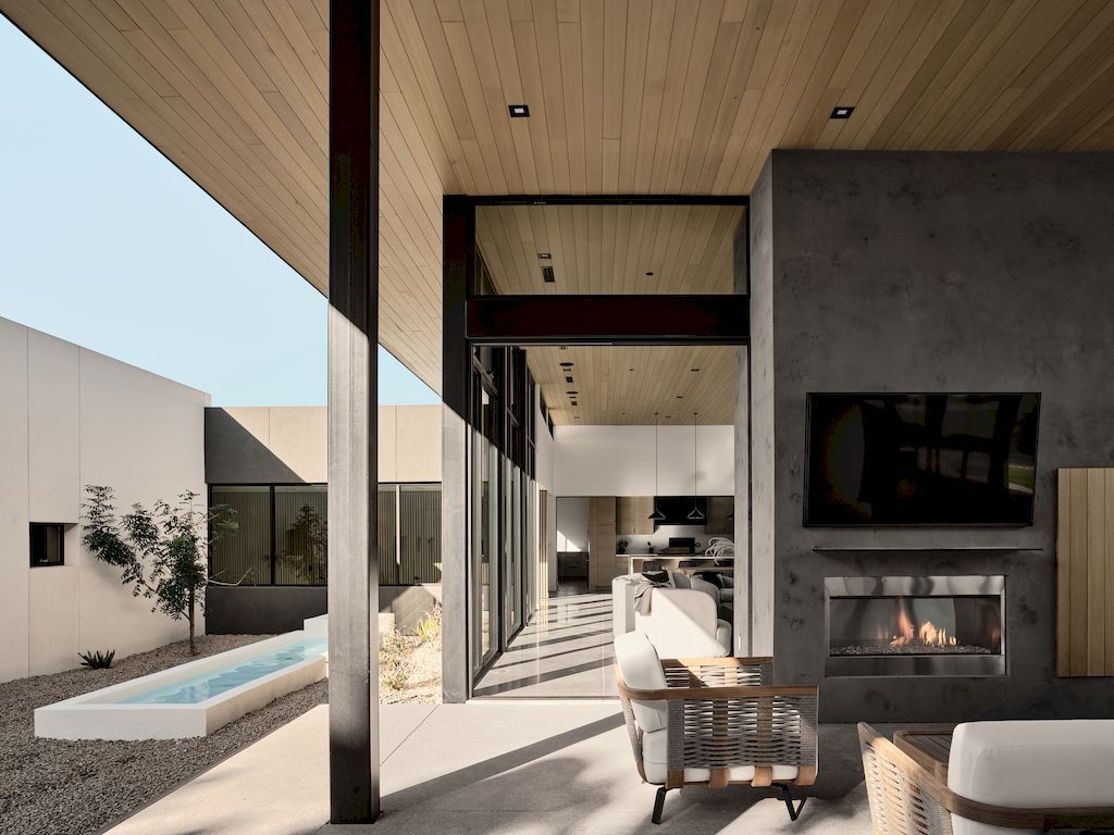 Rove House, Stunning Renovation Project in Arizona by The Ranch Mine