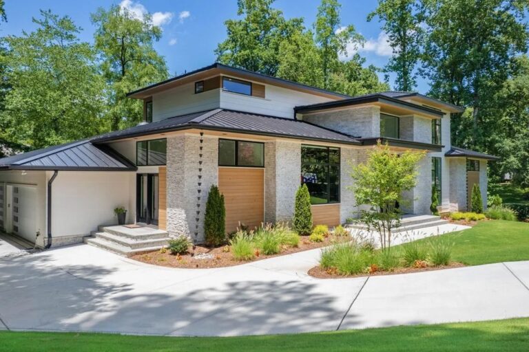 Stunning and Private Modern Estate at Its Finest in Raleigh, NC Hits Market for $2.495M