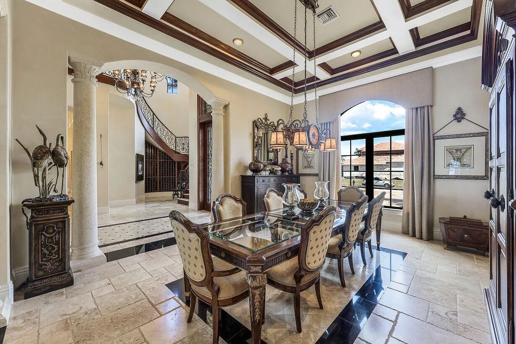 590 S Heathwood Drive, Marco Island, Florida is an elegant and refined estate in an ideal location close to Marco Beach, Winterberry and Mackle Park's, restaurants, and shopping.