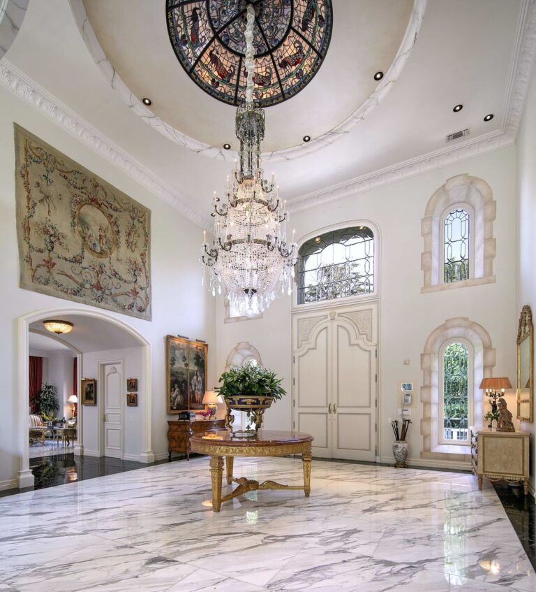 This $28.5 Million Palatial Villa in Beverly Hills is Perfect for Grand ...