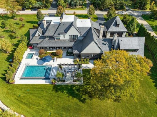 This $5.2M Unprecedented Resort-style Living Estate in Burr Ridge, IL Combines Opulence and State of the Art Technology