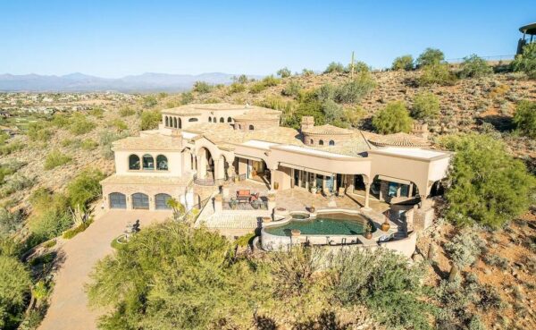 This $5.35 Million Entertainer’s Dream Home in Fountain Hills Boasts The Best Views of Camelback Mountain