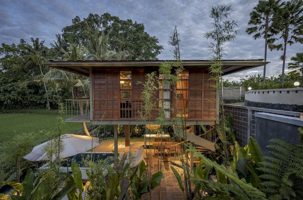 Treehouse Studio Treads Lightly on Lush Landscape of Bali by Stilt Studios