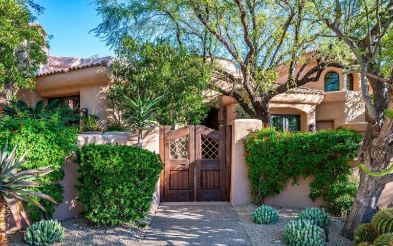 Asking For $3.495 Million, This Charming Mediterranean Home in Scottsdale Arizona Has Fabulous Views Of Mountains And The Cochise Golf Course