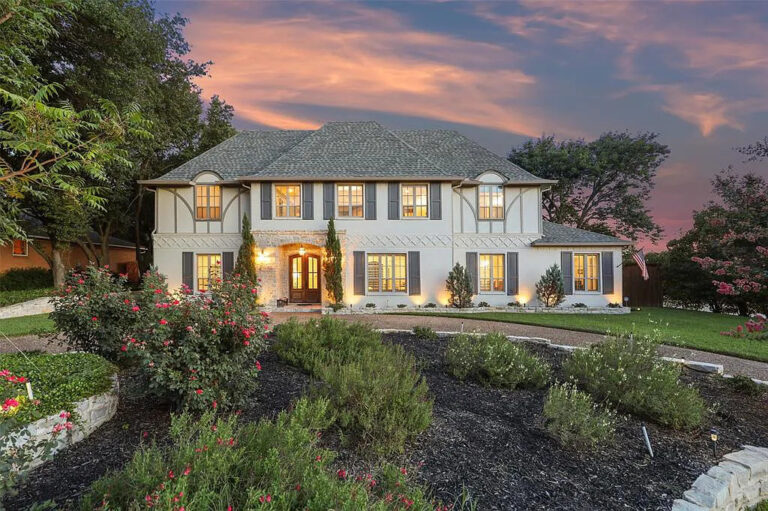 Asking For $2.3 Million, This Desirable Home in Dallas Texas Provides Resort Like Living With Both Luxury Indoor And Outdoor Amenities