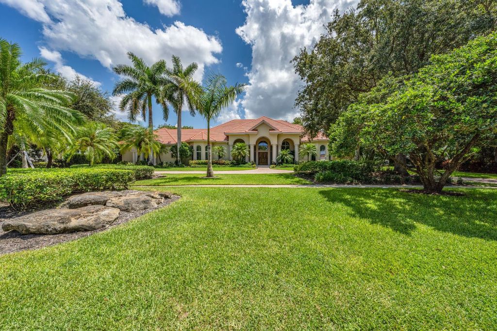 4188 Brynwood Drive, Naples, Florida, has a well-designed floor plan with long water and golf views. Because of the ample entertainment space inside and out, as well as the new roof for the interior and exterior, this home will be able to accommodate anyone's wish list in 2020.