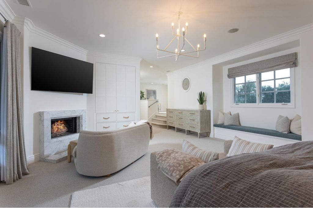 30881 Via Colinas, Trabuco Canyon, California is an elegantly designed home built by Stonefield Development and reimagined by Brook Wagner Design in the exclusive guard gated community of Coto de Caza, boasting amazing amenities for both living and entertaining.