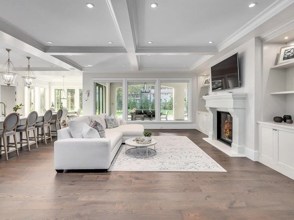 The Estate in Surrey is a luxurious home designed for family living and entertaining now available for sale. This home located at 2221 173rd St, Surrey, Canada; offering 07 bedrooms and 06 bathrooms with 6,693 square feet of living spaces.