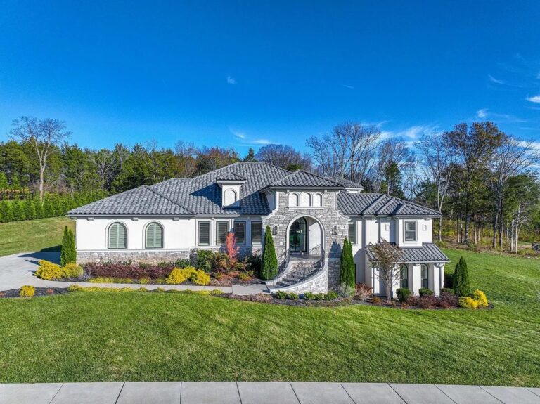 Each Room of this $3.495M Spectacular New Home in Brentwood, TN is Absolutely Gorgeous and Beautifully Finished