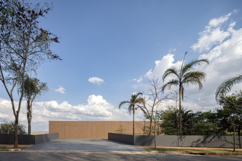 Minas House Rests Amid Rainforest Garden in Brazil by Studio mk27