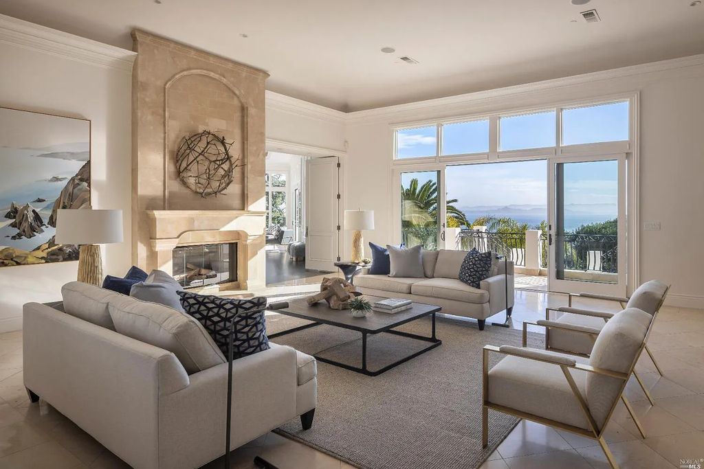 3650 Paradise Drive, Tiburon, California is a rare gem and architectural masterpiece just minutes from San Francisco, enjoying direct access to world-class outdoor activities, the estate offers Riviera living at its finest.
