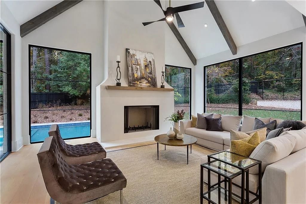The Residence in Sandy Springs is an epitome of a well built luxury home with seamlessly transition from indoors to outdoors, now available for sale. This home located at 524 Carol Way, Sandy Springs, Georgia