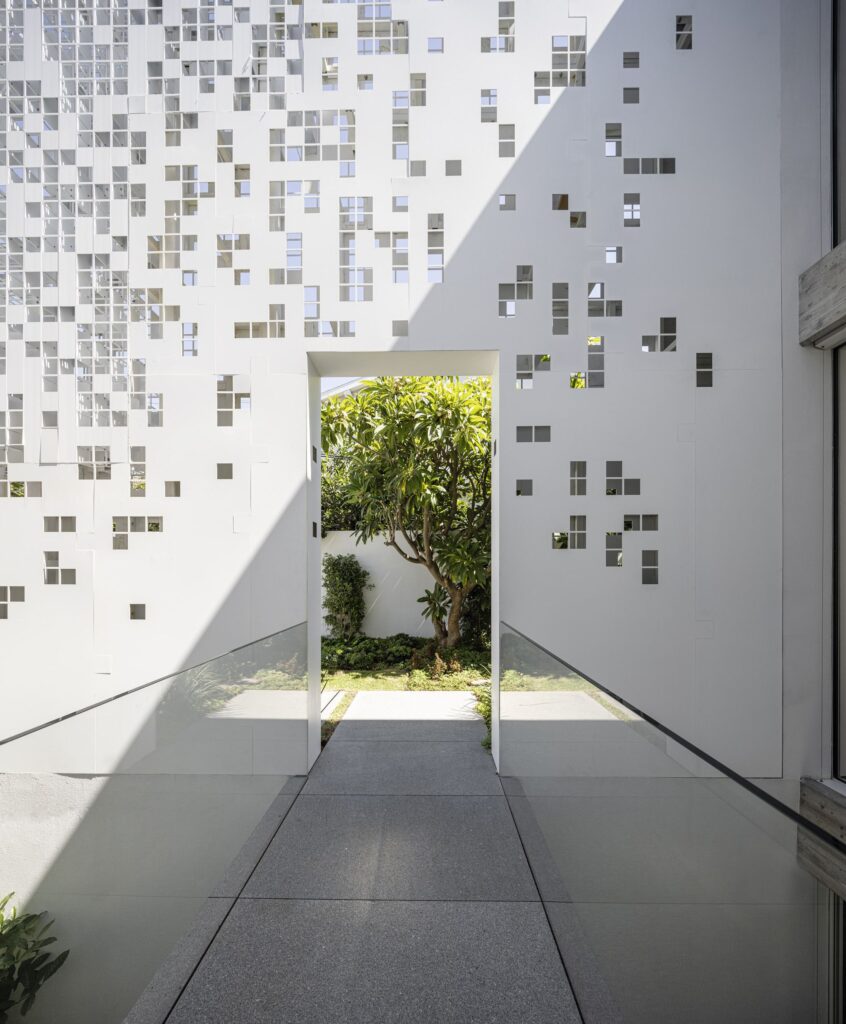 Pixel House, an Innovative Private Residence by Anderman Architects