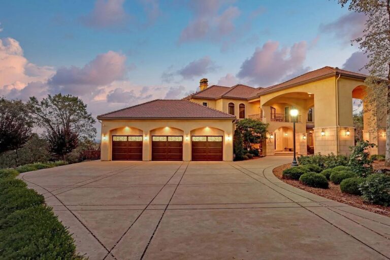 Quintessential Sierra Foothills Estate with the Finest Finishes and Beautiful Outdoor Views