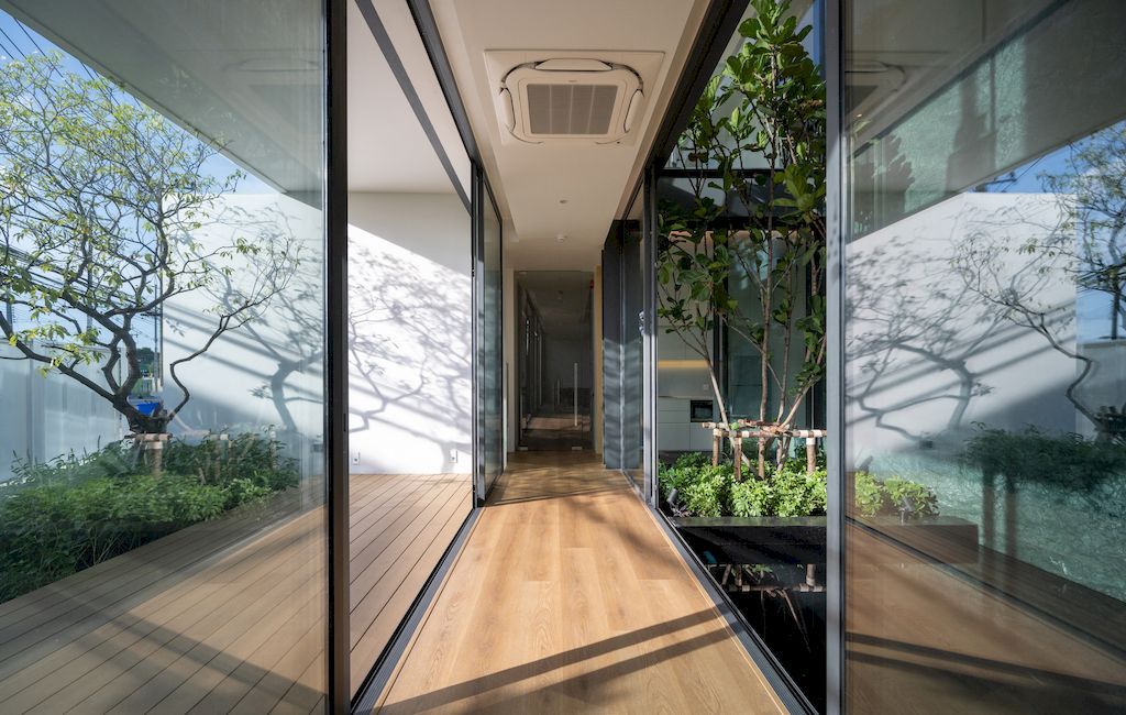 Residence Kongkaherb, Combination of Office & Home by V2in Architects