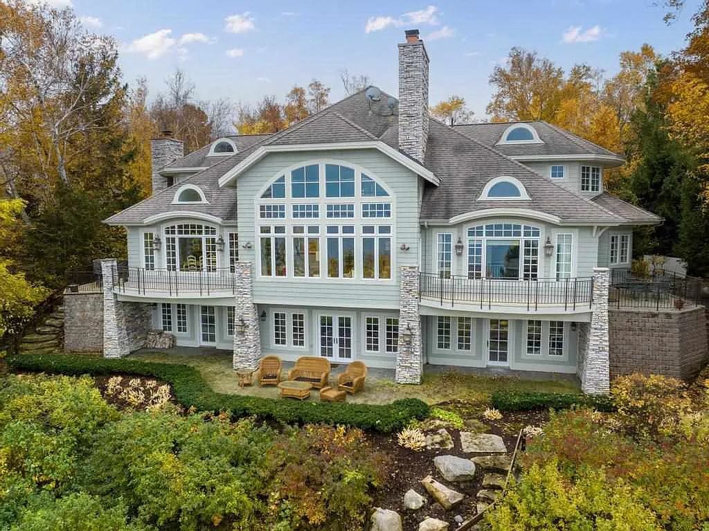 The Home in Bay Harbor is Surrounded by peace and tranquility with close proximity to the Village of Bay Harbor and downtown Petoskey, now available for sale. This home located at 6834 Preserve Dr N, Bay Harbor, Michigan