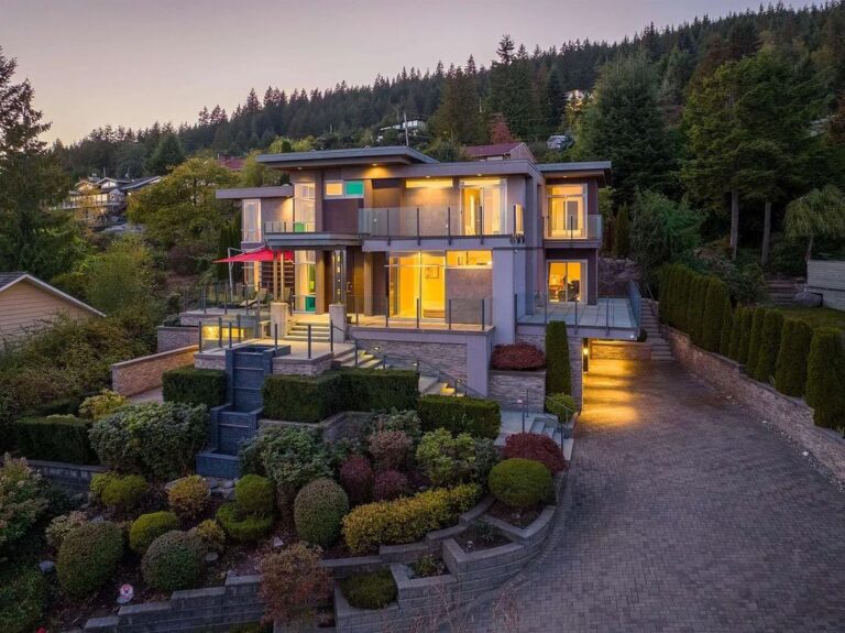 Spectacular Contemporary Home with Stunning Ocean City Mountain Views and Coastal Line in West Vancouver, Canada Listed at C$5.48M