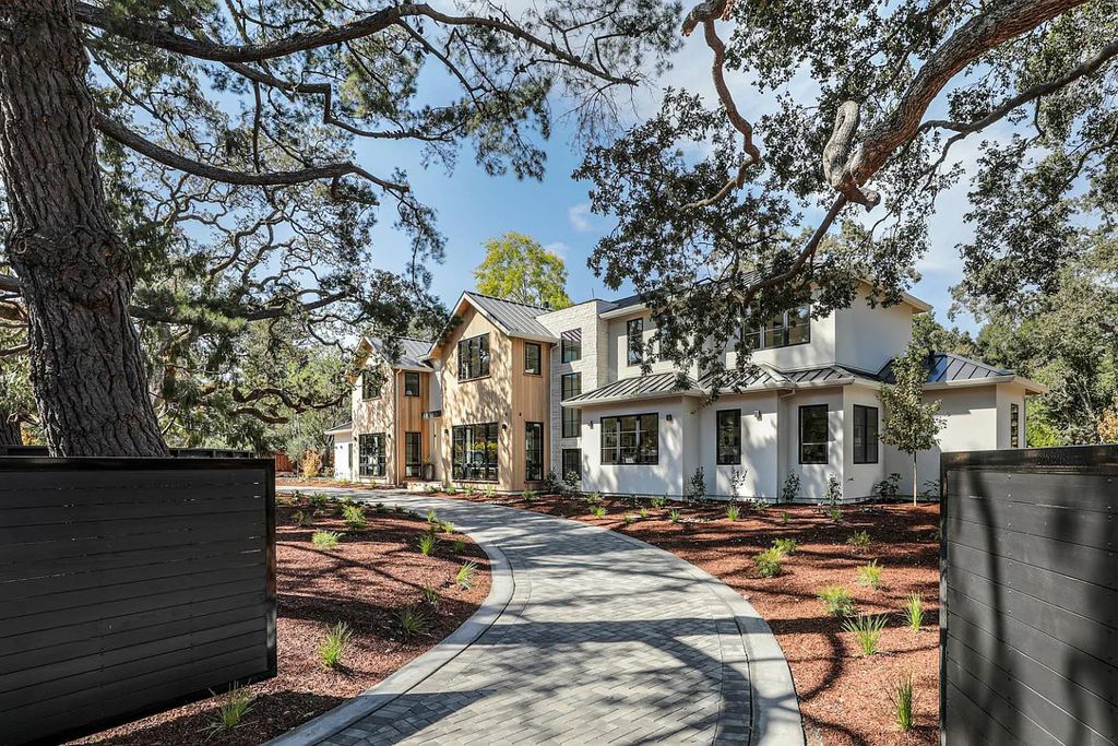 163 Greenoaks Drive, Atherton, California is a thoughtful new 2-story residence on roughly 1.02 acre lot embodies unparalleled contemporary finishes along with refined traditional architecture.