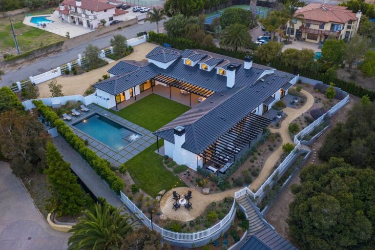 This $16.5 Million The Surfbarn Home with Breathtaking Design is One of The Most Exceptional Estates on Point Dume, Malibu