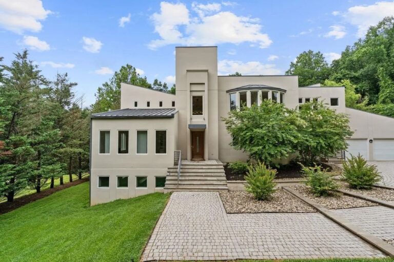 This Residence in McLean, VA Reflects Timeless, Modern Architecture and a Long List of Luxurious Amenities