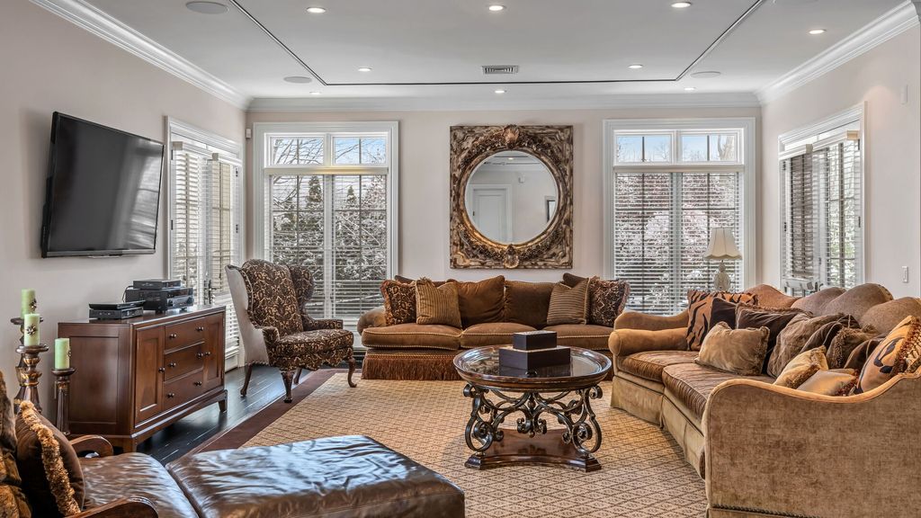 The Estate in Mahwah is a luxurious home where you can entertain on a grand scale now available for sale. This home located at 15 Farmstead Rd, Mahwah, New Jersey; offering 06 bedrooms and 12 bathrooms with 15,000+ square feet of living spaces.
